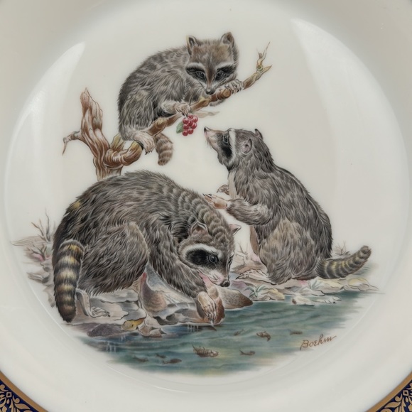 Lenox Woodland Wildlife, Designated Gene by Boehm; “Raccoons” 1973 - Picture 4 of 5